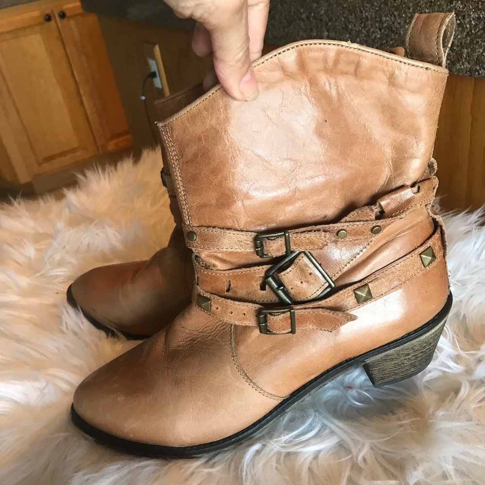 Steve Madden Leather Strap Ankle Boots S8.5